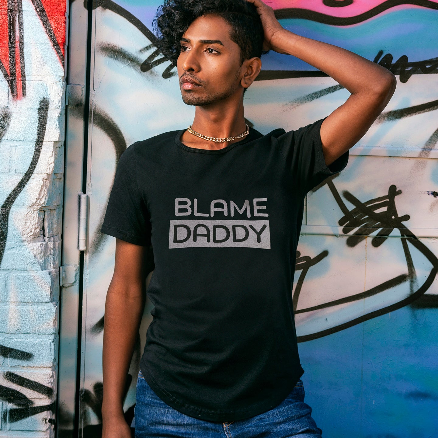 Blame Daddy Curved Hem T-shirt